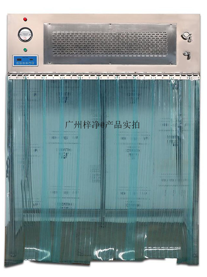 層流罩在潔凈室的建設(shè)和維護中，層流罩是必不可少的。