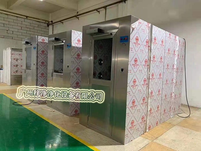 風(fēng)淋室在多個(gè)領(lǐng)域有著廣泛的應(yīng)用 風(fēng)淋室在多個(gè)領(lǐng)域有著廣泛的應(yīng)用